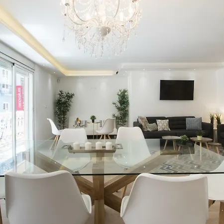 Stylish *New* Apartment In Alicante W/ 4 Bedrooms Extérieur photo