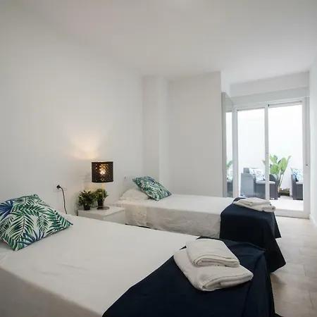 Stylish *New* Apartment In Alicante W/ 4 Bedrooms Extérieur photo